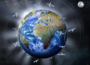 Verteilung der Satelliten auf ihren Umlaufbahnen um die Erde / © fotokalle - Fotolia Verteilung der Satelliten auf ihren Umlaufbahnen um die Erde