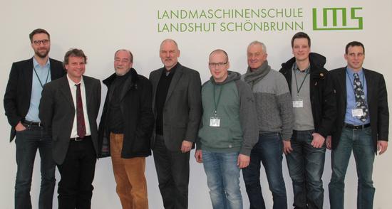 Die Veranstalter und Referenten des Landtechniktages (von links): Dr. Fabian Lichti, Jörg Reisenweber, Dr. Matthias Wendland, Christian Beckmann, Thomas Laubenbacher, Josef Frank, Christoph Hante, Dr. Martin Müller / © Manfred Osterloher - Landmaschinenschule Schönbrunn Die Veranstalter und Referenten des Landtechniktages (von links): Dr. Fabian Lichti, Jörg Reisenweber, Dr. Matthias Wendland, Christian Beckmann, Thomas Laubenbacher, Josef Frank, Christoph Hante, Dr. Martin Müller