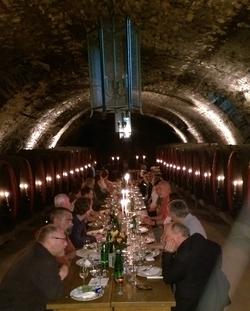 Weinperobe mit Buffet im Zehntkeller / © M. Müller - ALB Bayern e.V. Weinperobe mit Buffet im Zehntkeller