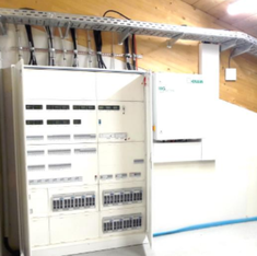Damit Verbraucher, Produzenten und Speicher untereinander kommunizieren können wird ein EMS (Energie Management System) als übergeordnete Steuerungseinheit benötigt / © F. X. Demmel Damit Verbraucher, Produzenten und Speicher untereinander kommunizieren können wird ein EMS (Energie Management System) als übergeordnete Steuerungseinheit benötigt